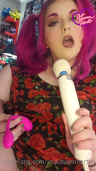 335754061_sorry-the-only-fireworks-i-ve-got-here-are-me-solo-squirting_0.m4v