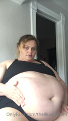 94951399_fatty-getting-fatter_0.m4v