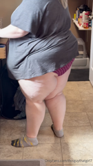 1298597674_quick-vid-of-britt-cleaning-up-a-lil-in-the-kitchen_0.mp4