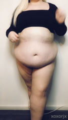 445350058_what-i-really-need-is-someone-to-stand-behind-me-and-jiggle_0.m4v