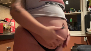 227482378_my-hefty-gut-is-making-every-shirt-turn-into-a-crop-top-i_4.m4v