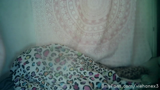 342789375_live-stream-part-1-french-fry-late-night-snack_0.mp4