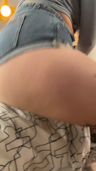 1032245662_my-chest-is-officially-laying-over-my-belly-when-i-sit_0.mp4