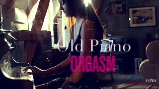ER_260620_Candice_Luca_OLD_PIANO_ORGASM_4k_orig.mp4