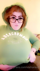 79686571_abercrombie-and-tits_0.mp4
