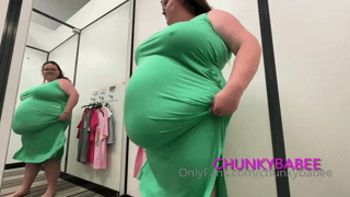 1102743354_we-go-to-the-fitting-rooms-to-try-on-some-summer-outfits-t_4.mp4