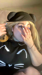141797771_stream-started-at-05-02-2021-11-34-pm_0.mp4