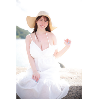 おつあこ-·̩͙この衣装夏っぽいし、爽やかで好きワンピースの下はどうなってるかなぁ_2025-08-10_041004_ako_kimu_9200.jpg