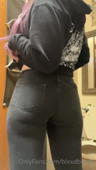 577065982_photo-video-dump-for-the-week-im-sorry-ive-been-so-absen_4.m4v