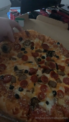 755760690_had-some-seriously-crazy-massive-burps-while-i-was-eating_1.m4v