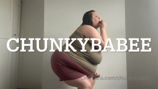 1014682096_workout-fail-i-saw-a-tiktok-of-a-girl-that-said-if-i-ate-a_3.mp4