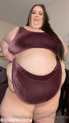 441654973_i-had-to-show-off-how-incredible-i-look-when-i-walk-jiggle_0.mp4