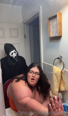 640549649_ghost-face-fucks-velma_0.mp4
