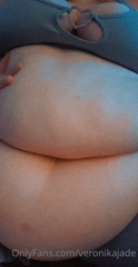 249762708_made-to-be-squished_0.m4v