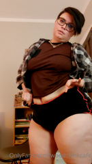 140738815_pov-i-come-over-for-a-late-night-quickie-and-i-m-about-to-le_0.m4v
