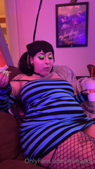 195851480_vore-and-stuffing-roleplay-turning-you-into-my-sandwich-an_0.m4v