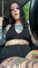 1109689208_decided-to-make-an-exclusive-sushi-car-stuffing-vid-for-you_0.mp4