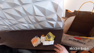 0htks1hjw8upn0x7szx4r_source.mp4