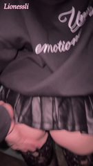 I met a neighbor in the entrance after the club-(1920p30).mp4