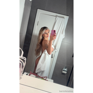 bambibrookss_2208843244_source.png