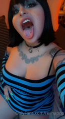 199388445_slow-motion-jiggly-belly-and-snapchat-videos_2.m4v