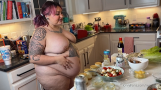 656889485_post-stuffing-stream-belly-aftermath-enjoy_0.m4v