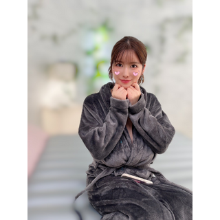 皆さん1週間お疲れ様ですᩚ今日は昼から出かけてたんですが途中雨と雷やばかった️めちゃくちゃゴロゴロ鳴ってて怖かったで_2025-04-11_060623_ako_kimu_0140.jpg