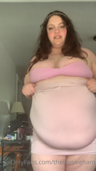 598361341_feeling-soooo-cute-and-fat-lately-whos-ready-to-worship-me_11.m4v