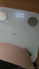 754586236_how-much-can-my-tummy-weigh_0.m4v