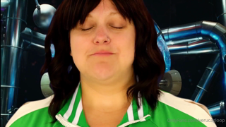 1063472546_new-clip-pear-expansion-transformation-wonka-3-course-g_0.mp4