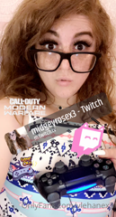 177501035_cute-gamer-girl-shit_0.mp4