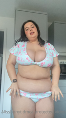 98841937_technically-belly-dancing_0.m4v