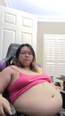 346870461_just-some-procrastination-belly-play-p-also-those-yt-day-v_6.m4v