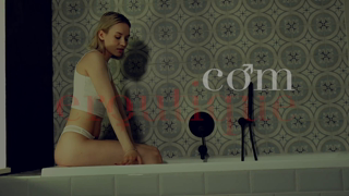 ER_260219_Dakota_Dove_SEX_IN_THE_BATHTUB_1080p_low.mp4
