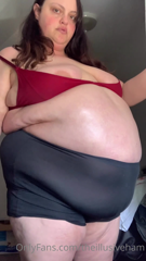 603252400_feeling-extra-bloated-today-so-i-figured-some-belly-play_9.m4v