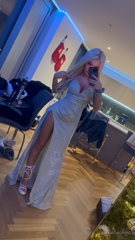 868011856_should-i-wear-this-dress-for-new-year-s-eve-oh-and-here-s_0.mp4