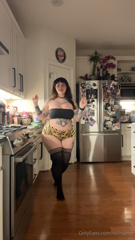 1937315916_new-walking-vid-everything-jiggles-comment-your-top-1-or_0.mp4