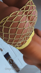 36916677_fishnet-skirt-no-panties-is-sexy-right_0.mp4