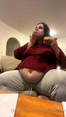 614248577_when-a-cute-boy-sends-u-donuts-u-send-thighs-and-belly-jigg_0.m4v