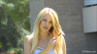 [FTVGirls.com] Blake Bartelli - Strong Orgasms 2015г. sc 1.mp4