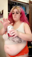 1352157801_burping-bloated-3-beers-deep-in-hooters-girl-outfit-after-ti_0.mp4