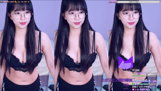 [Dance Cut] s201111 - 2025-04-30 07h38m54s (314287503859).mp4