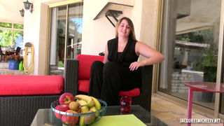 Davina, 18 ans, ne veut faire que du X ! [J&M].mp4