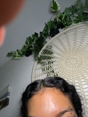 AlyssaHottv__2025-10-10_19-09-35_037.mp4