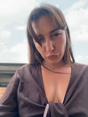 AleksandraRich_Stripchat_20260617_081302.mp4