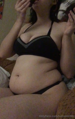 857973587_stuffing-my-face_0.mp4