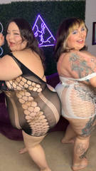 796216728_me-and-lilycupcakes-dancing-with-our-huge-bellies-bouncing_1.m4v