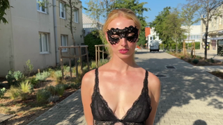 JacquieEtMichelTV.26.09.21.Bonnie.XXX.2160p.MP4-NABL0G.mp4