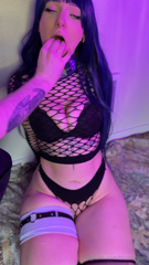1645292459_throat-fingering_0.mp4