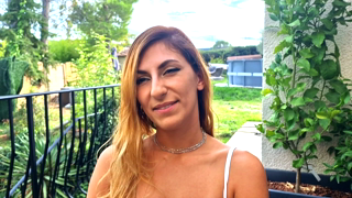 Stella, 29 ans, dans le vif du sujet ! [J&M].mp4